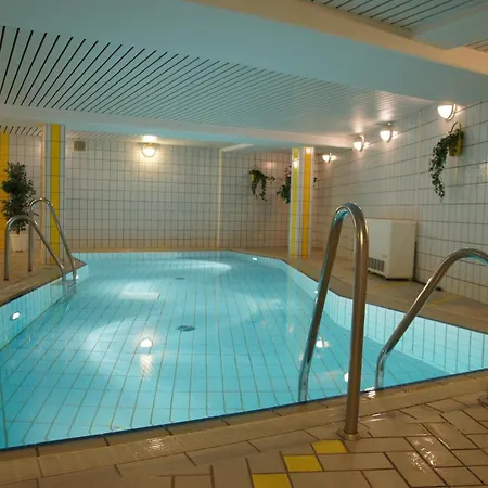 Residenz Meeresbrandung 47, 3-raum Whg. Mit Loggia Zum Norden,3 X Tv, Schwimmbad, Sauna, Pkw-stellplatz ,wlan ! *