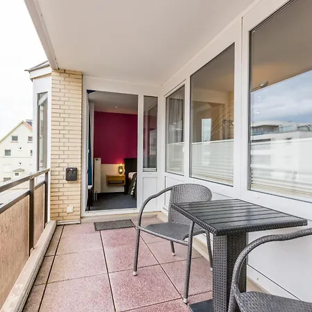 Residenz Meeresbrandung 47, 3-raum Whg. Mit Loggia Zum Norden,3 X Tv, Schwimmbad, Sauna, Pkw-stellplatz ,wlan ! *